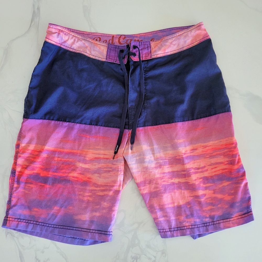Red Camel Sz. 36 Board Shorts